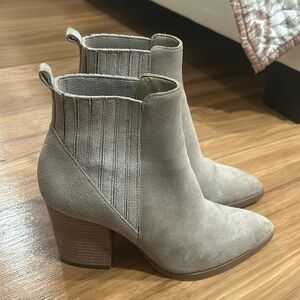 Marc Fisher Alva booties